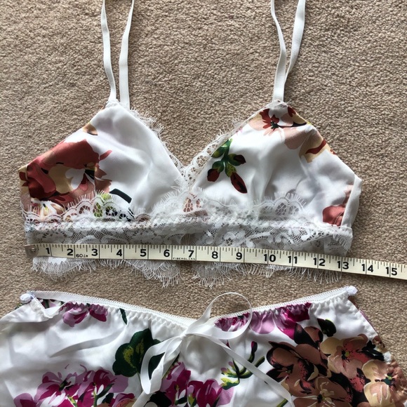 🚫SOLD🚫Floral print lace lingerie set NWOT - Picture 5 of 13